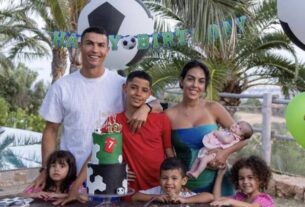 Cristiano Ronaldo e Georgina Rodríguez com os filhos (Foto: Reprodução/Instagram)